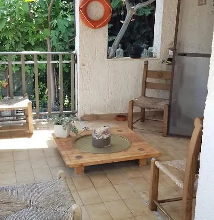 Prázdninový dům Country House By The Sea !!! Karavómilos